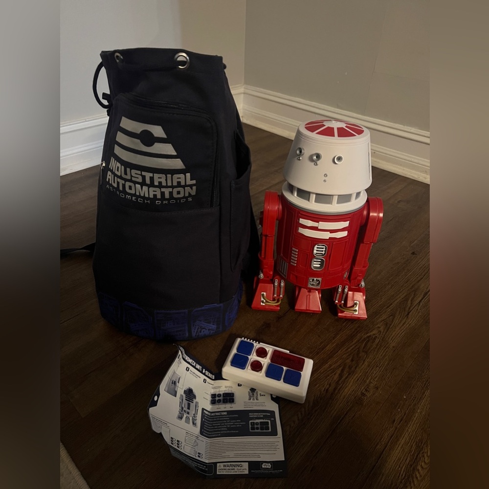 Star Wars Galaxy Edge - Droid Interactive Remote  + Bag R5 Red & White